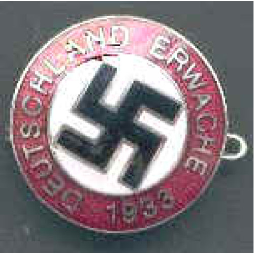 WW2 German Deutschland Erwach badge