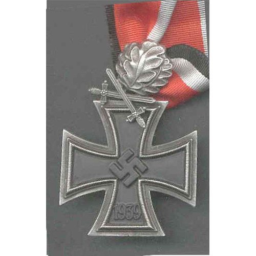 WW2 German Knights Cross to the Iron Cross with Oak Leaves