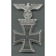 WW2 German Iron Cross with clasp