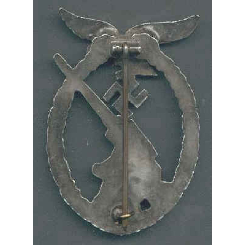WW2 German Anti-Aircraft Badge Medal