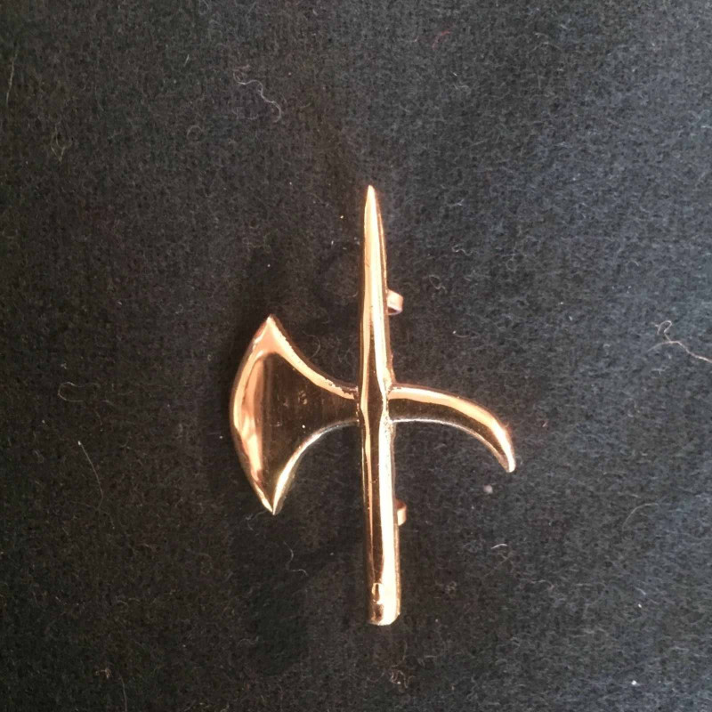 Irish Volunteers Cork Brigade cap badge
