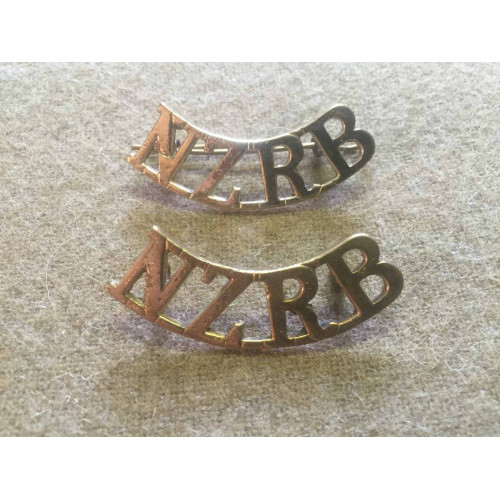 WW1 New Zealand Rifle Brigade shoulder titles