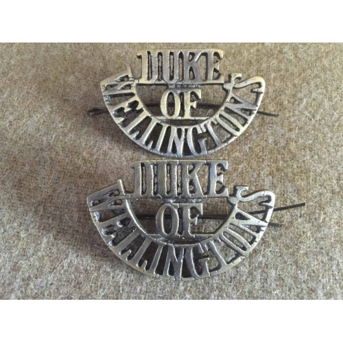 Duke of Wellington shoulder titles WW1 