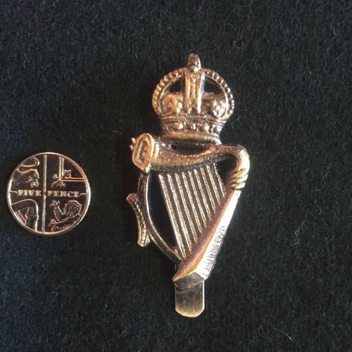 Auxie Royal Irish Constabulary cap badge - repro
