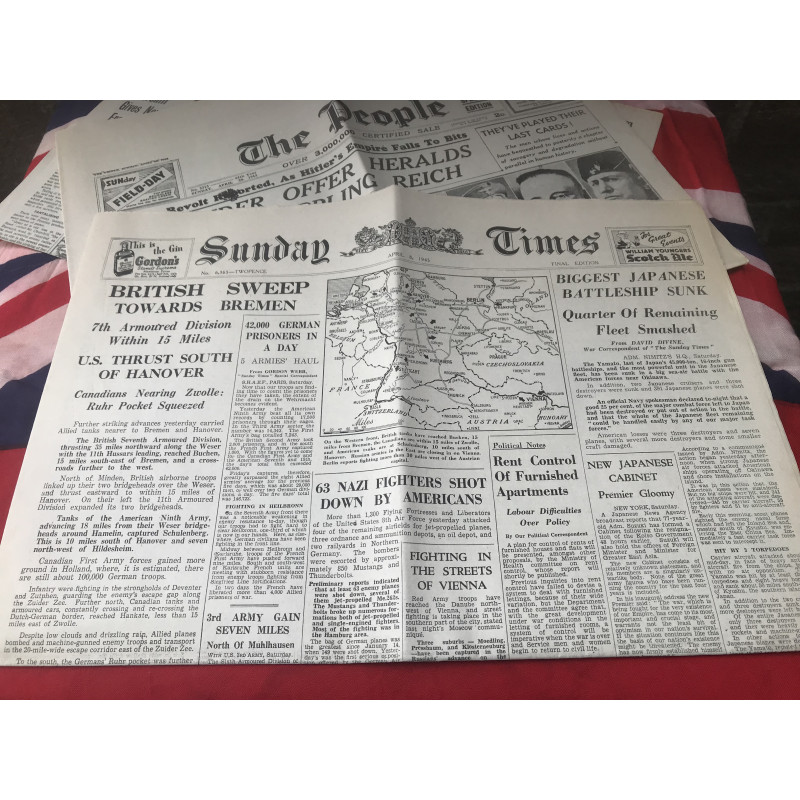 MILITARY PROP HIRE - 1939 - 45  WW2 newspapers - BUNDLE