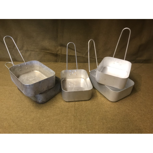 MILITARY PROP HIRE - WW2 British Army mess tins