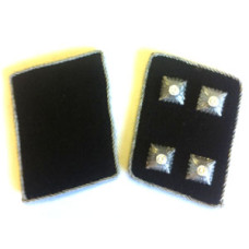 SD collar tabs Sturmbanfuhrer